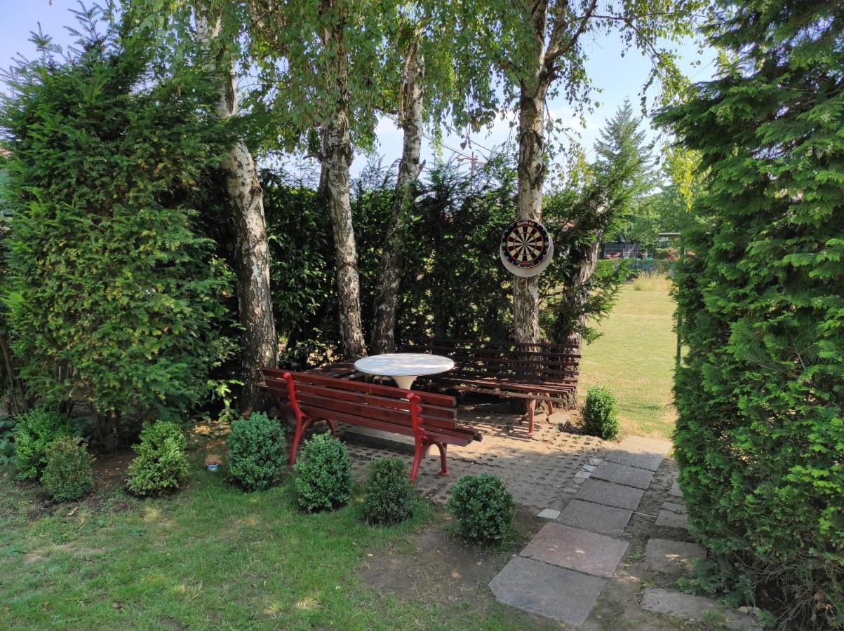 Andrea Airport Apartments Belgrado Exterior foto
